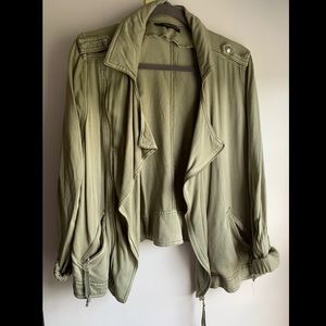 Light weight zip up jacket